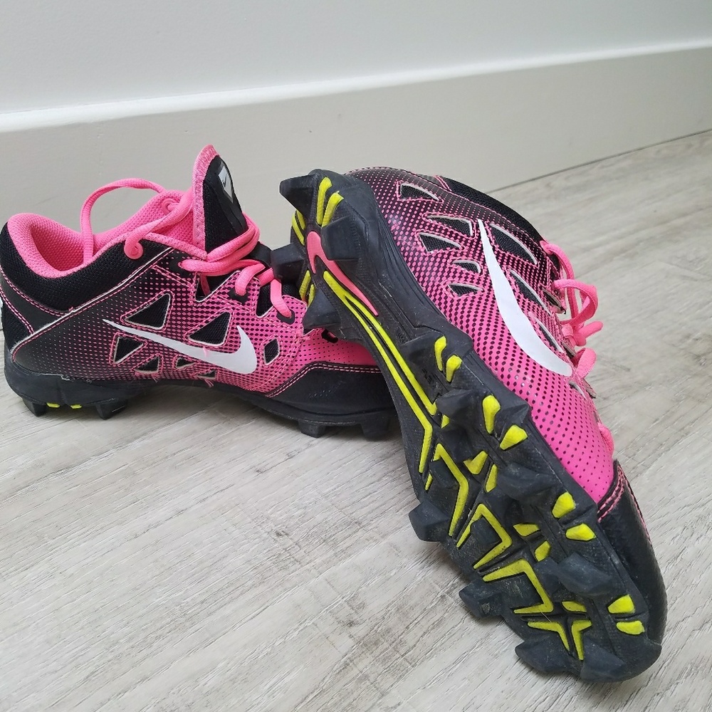 NIKE Softball cleats